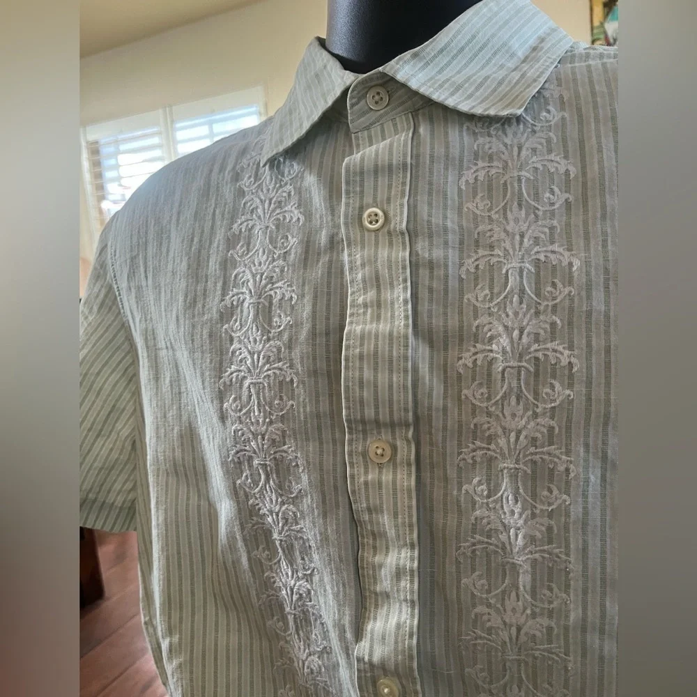 Banana Republic Men's Short Sleeve Striped Shirt - Light Green